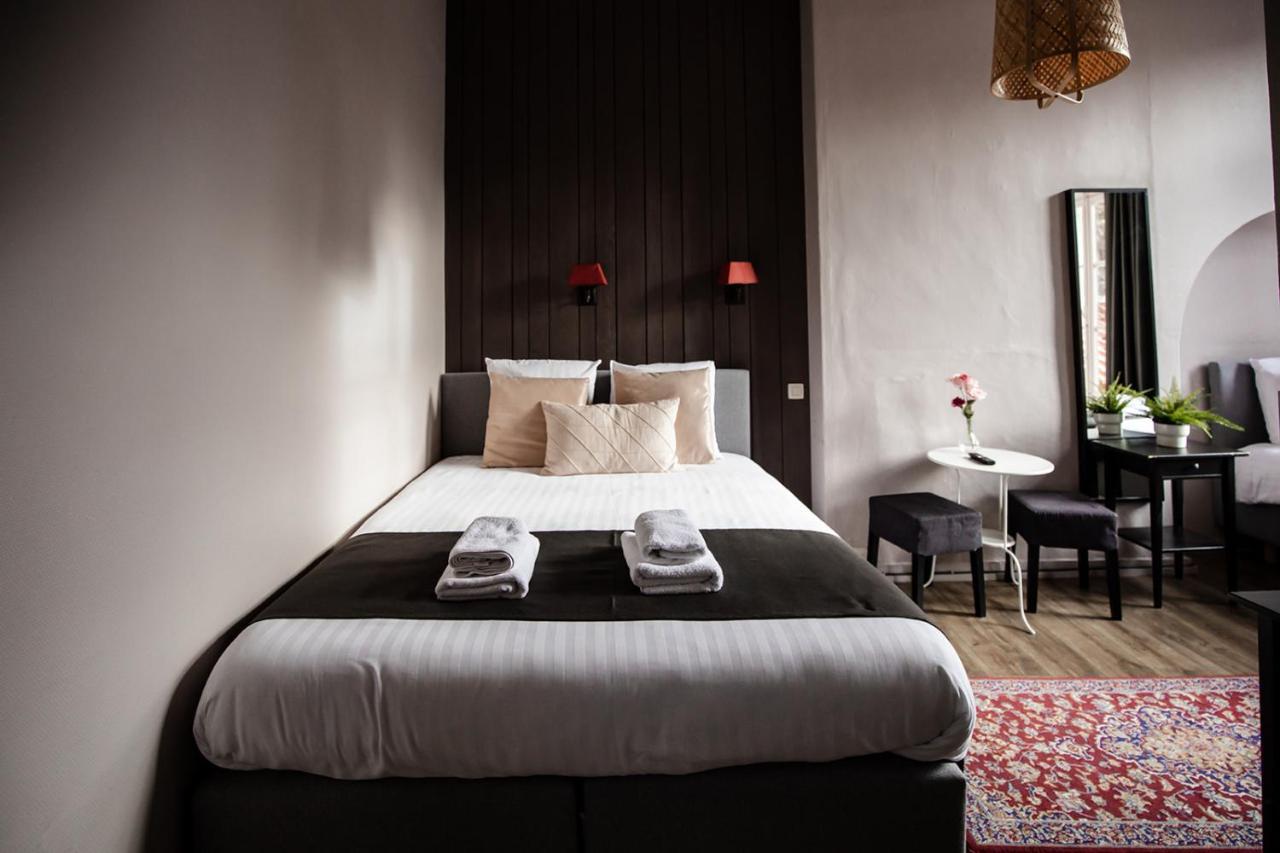 Rose Red Hotel